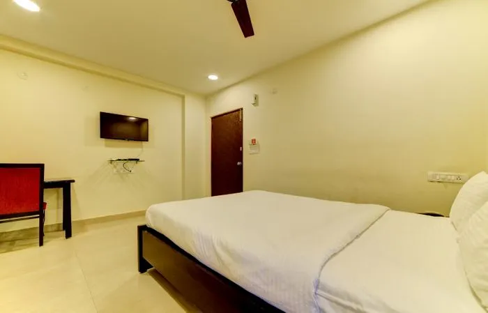hotel with free parking in jubilee hills, hyderabad - hotel ns royal emirates jublilee hills