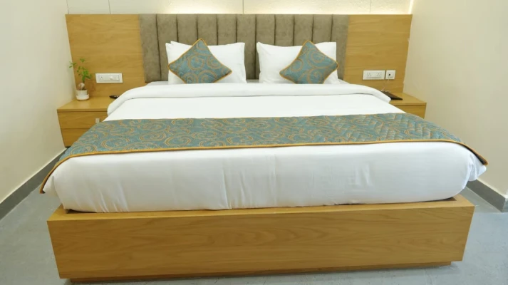 hotel room booking in gundlapally, hyderabad - hotel sannidhi emerald