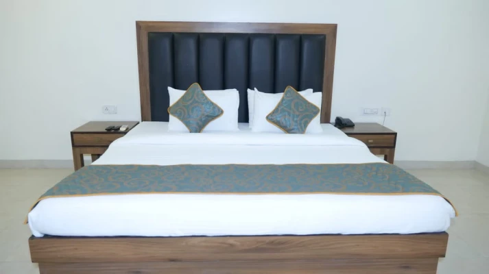 online room booking in gundlapally, hyderabad - hotel sannidhi emerald
