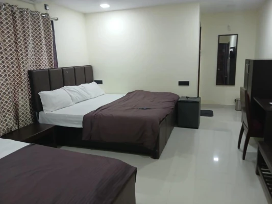hotel with meeting room in lakdikapul, hyderabad - hotel shree silver oak