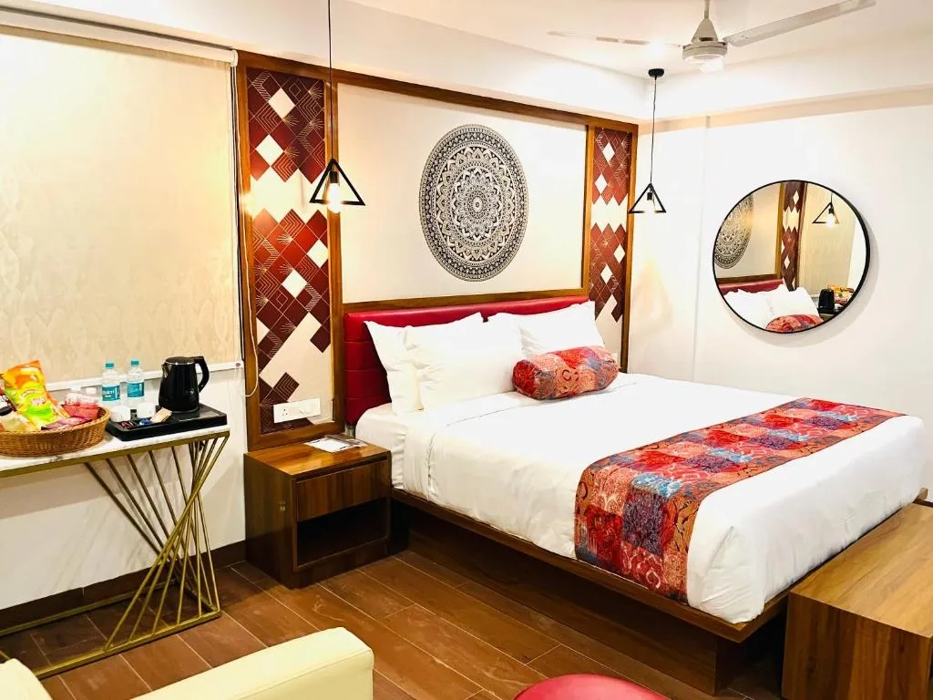 hotel with party hall in banjara hills, hyderabad - hotel signature banjara hills