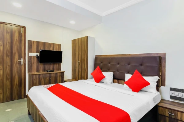 hotel with swimming pool in abids, hyderabad - hotel tokyo