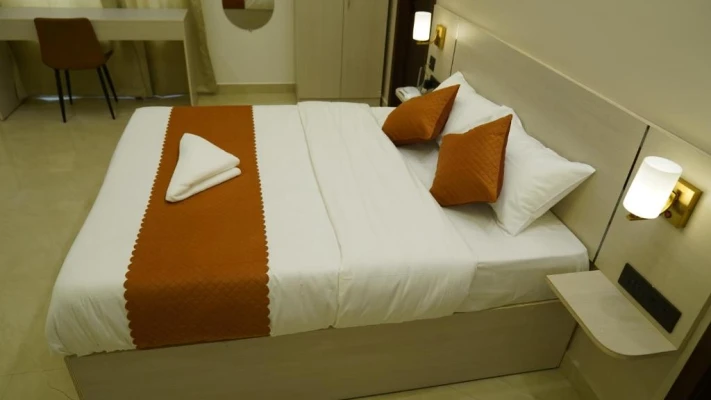 hotel in madhapur, hyderabad for family - hotel u stay madhapur