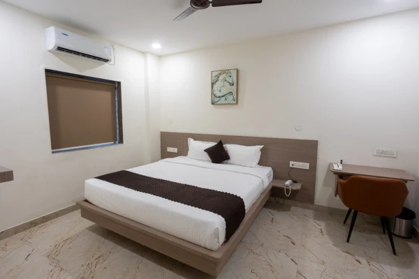 hotel with bar in nanal nagar, hyderabad - hotel v grand