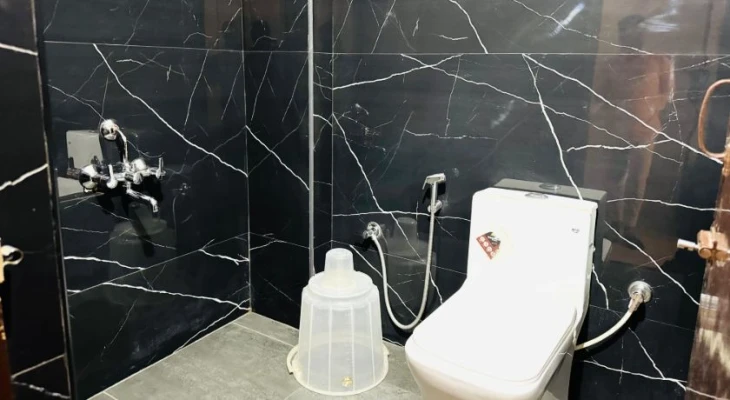 hotel with swimming pool in kamala nagar, hyderabad - hotel whiteridge chaitanyapuri