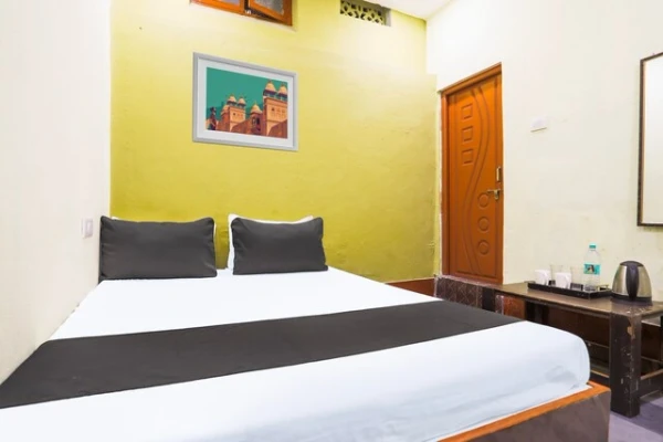 hotel with party hall in kachiguda, hyderabad - hyderabad sr continental