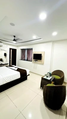 hotel with gym in hitech city, hyderabad - innzoy comforts hitech city