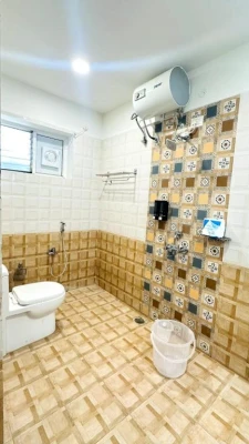 family hotel with pool in hitech city, hyderabad - innzoy comforts hitech city