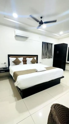 top luxury hotels in innzoy comforts hitech city hyderabad