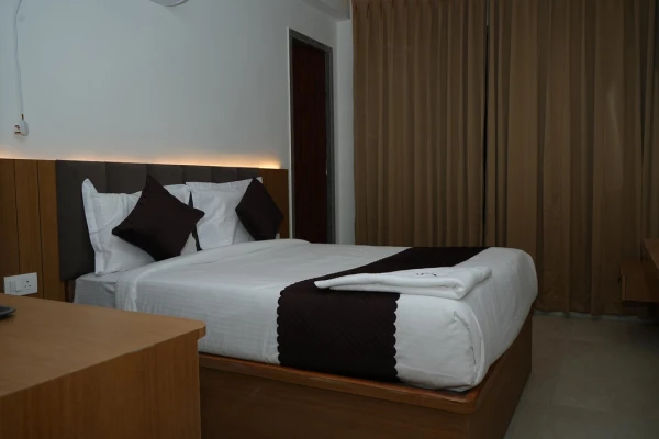 online room booking in gachibowli, hyderabad - innzoy hotels dlf