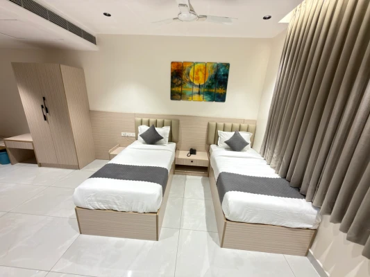 hotel in serilingampalle, hyderabad for couples - isha - luxury rooms