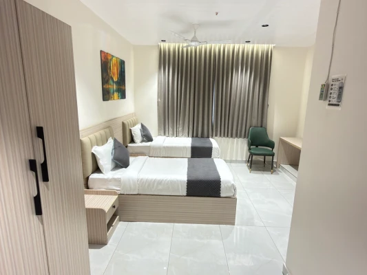hotel with meeting room in serilingampalle, hyderabad - isha - luxury rooms