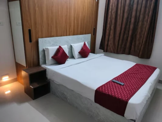 group holiday hotels in kpotel waterfront villas hyderabad