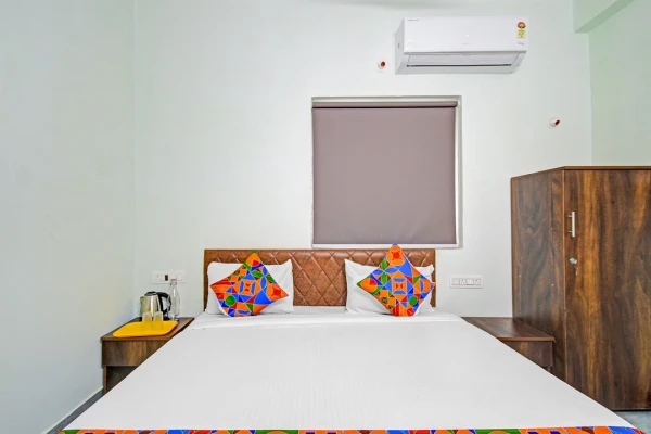 hotel with bar in kukatpally, hyderabad - legacy hotel