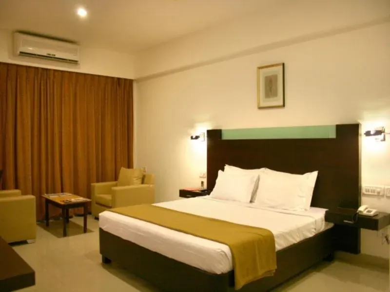 hotel near hyderabad airport - maharaja classic inn kachiguda