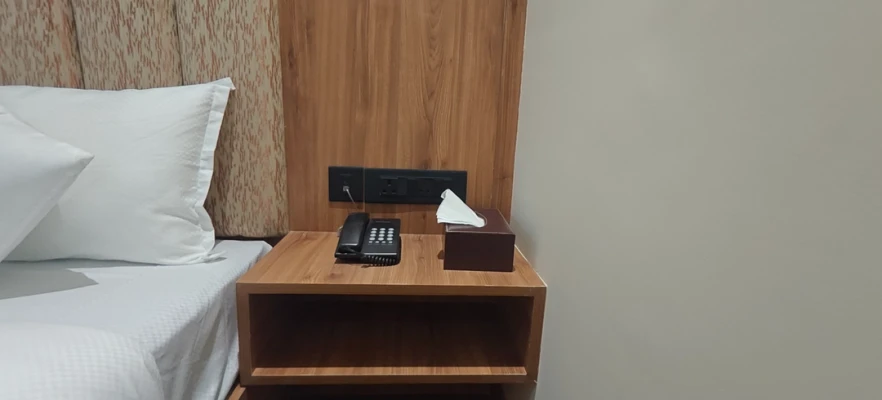 hourly hotel in monarch montvert hitech city hyderabad hyderabad