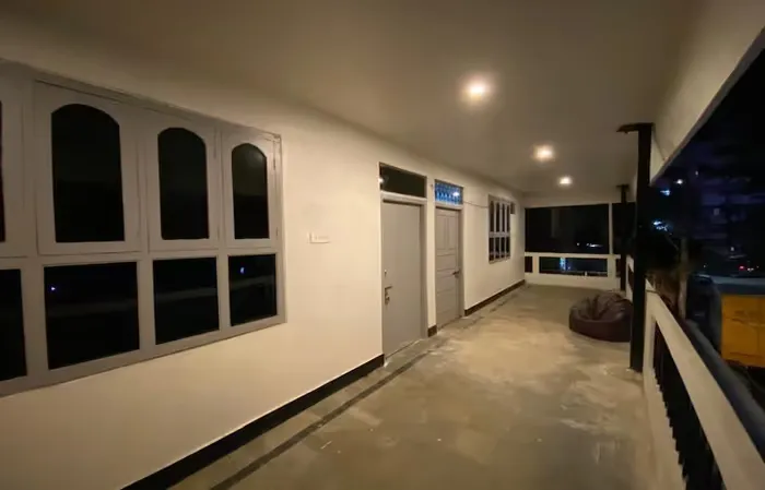 luxury hotels in slackpackr hostel hyderabad