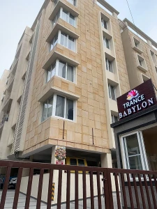 service apartment in hitech city, hyderabad for 1 day - trance babylon executive stays