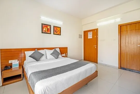 hotel with bar in gachibowli, hyderabad - westside hotel - gachibowli