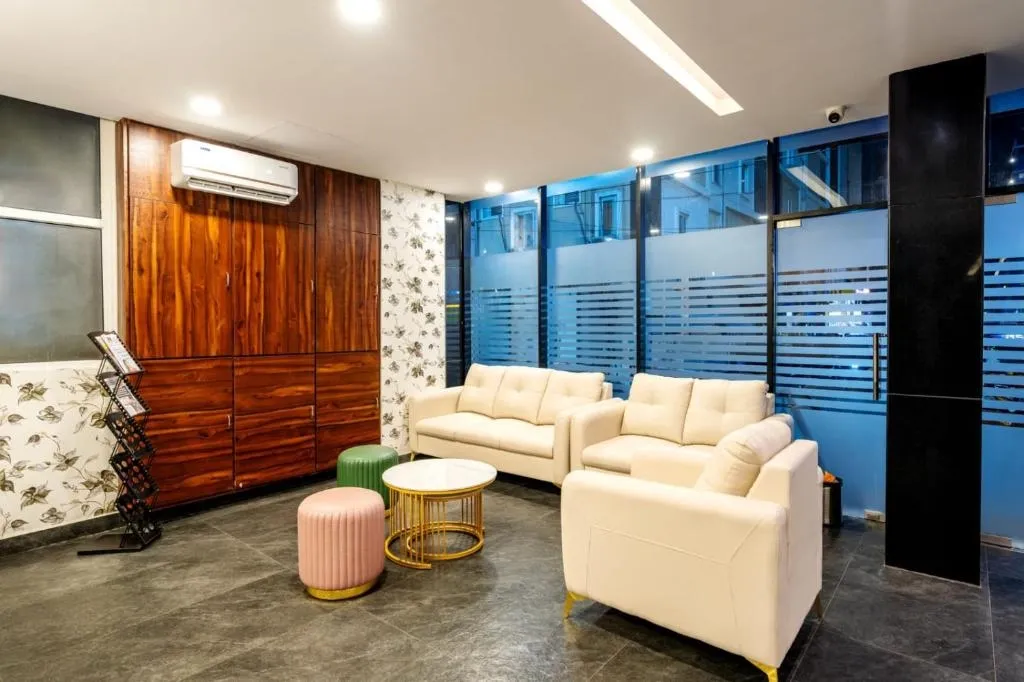 unmarried couple friendly hotels in yellow sapphire hotel gachibowli hyderabad