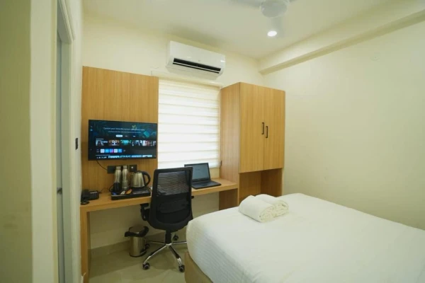 hotel with bar in kukatpally, hyderabad - yvk grand inn