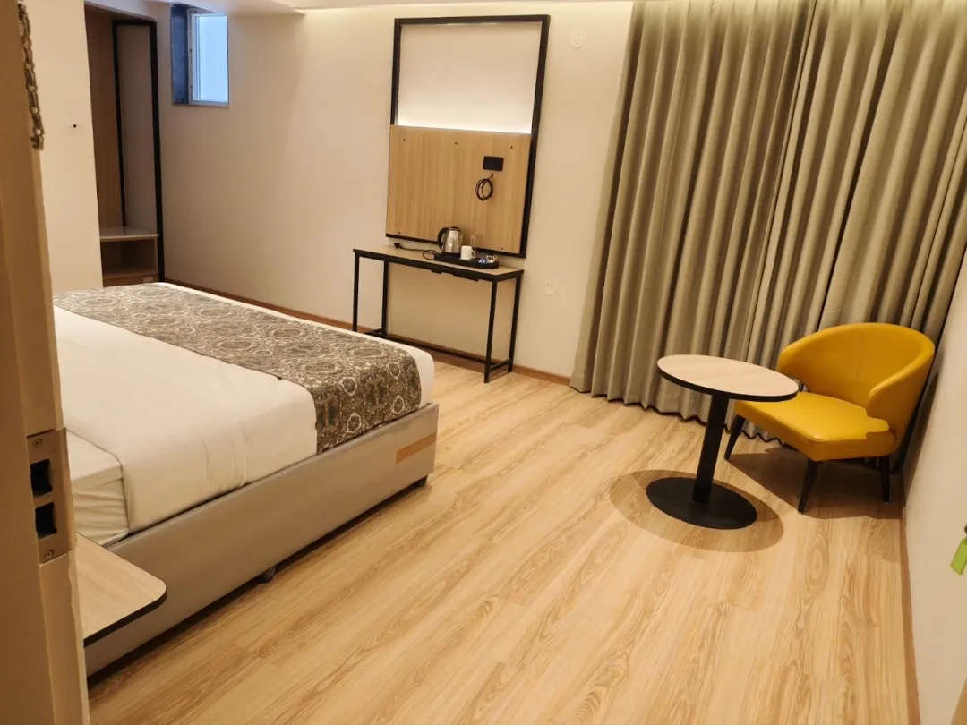 hotel room booking in madhapur, hyderabad - z suites & studio