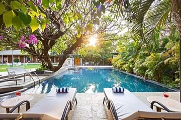 hotel near igatpuri airport - elivaas lush 6 bhk with pool, jacuzzi, bar, sit out & garden
