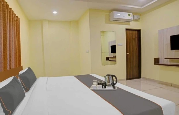 hotel with bar in nipania, indore - a2 hotel and restro