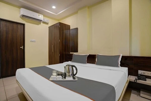 luxury hotel in a2 hotel and restro indore