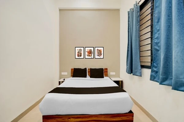 hotel with swimming pool in bombay hospital square ring road, indore - aayansh hotel