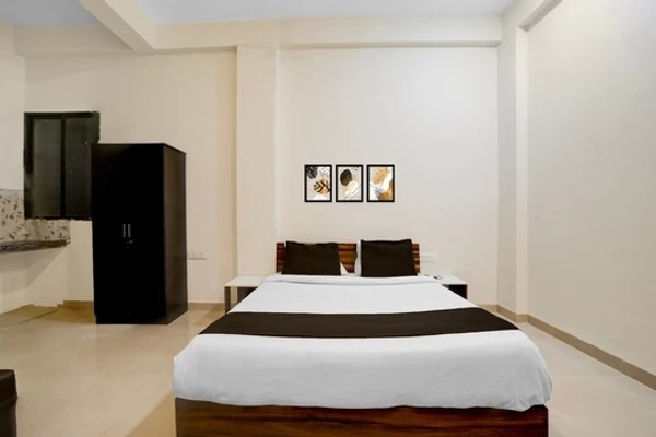 best day hotels in aayansh hotel indore