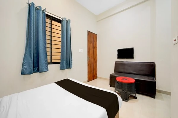 best luxury hotels in aayansh hotel indore