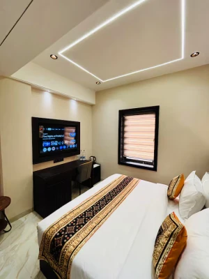 jacuzzi hotel in scheme 78, indore - atlas hotel by rcj