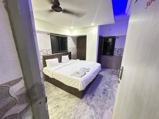 family hotel with pool in sector a, indore - b r green's hotel