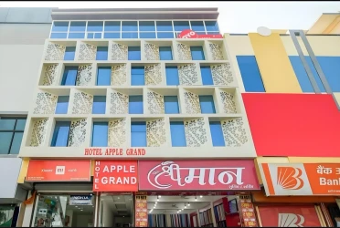 luxury hotel in hotel apple by oyteo indore