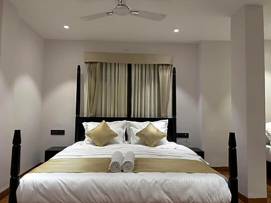 best corporate hotels in hotel aventus by urbantara indore
