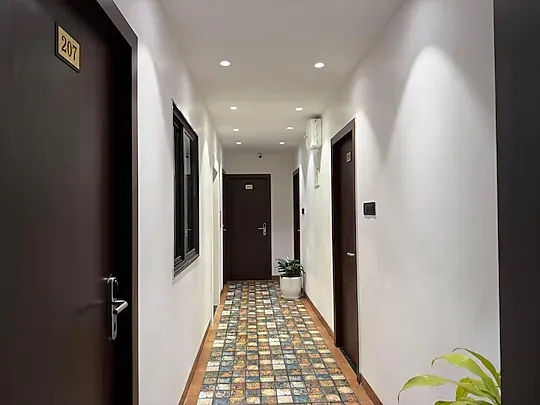 best hourly stay hotels in hotel aventus by urbantara indore