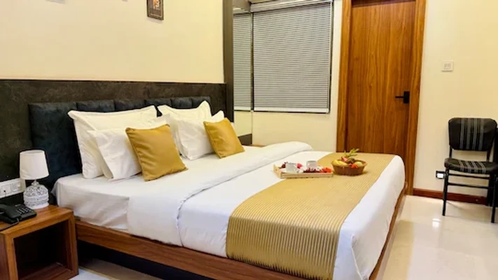 4 star hotels in hotel aventus grand indore