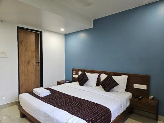 best hotel in hotel blue marine indore