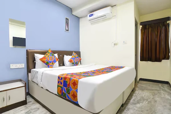 best hotels for couple in hotel br greens indore