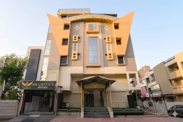 3 star hotels in hotel br greens indore