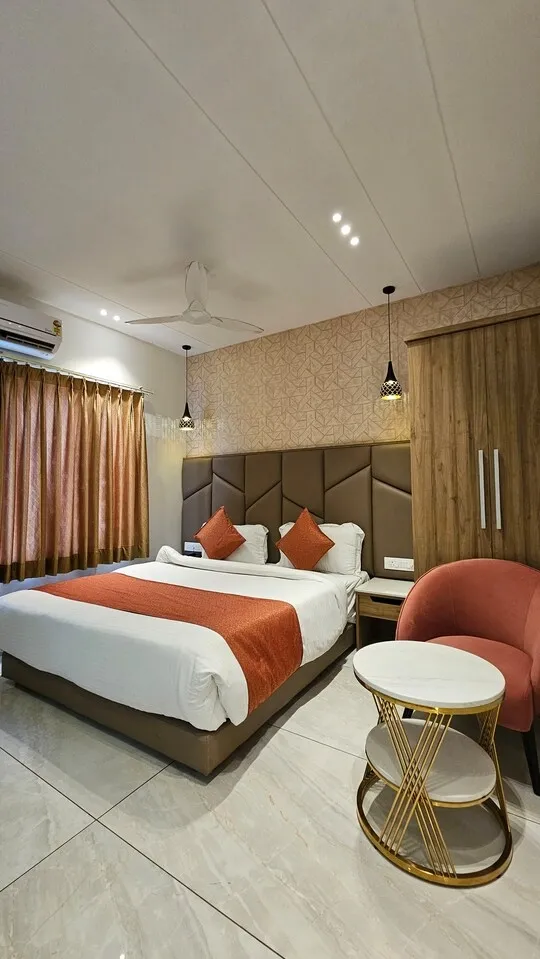best couple friendly hotels in hotel carnival indore