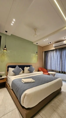 best business hotels in hotel carnival indore