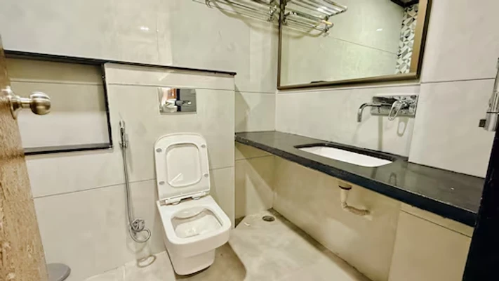 jacuzzi hotel in scheme no 113, indore - hotel citadel inn