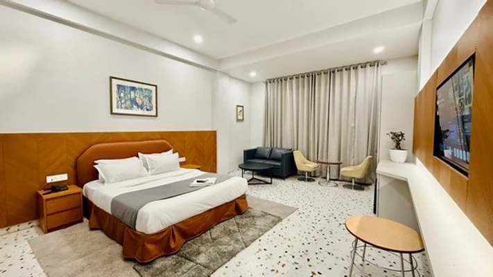 best luxury hotels in hotel citadel inn indore