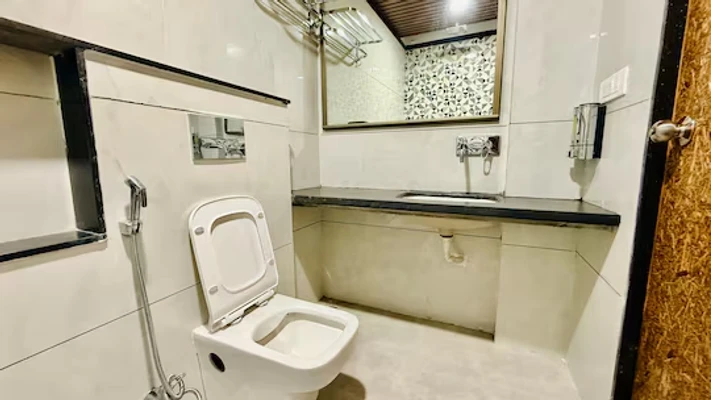 budget hotel in scheme no 113, indore - hotel citadel inn