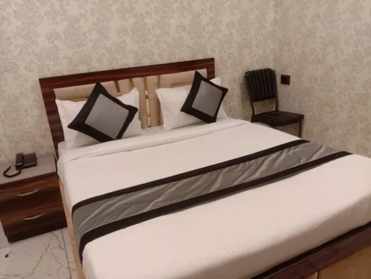 early check in hotels in hotel city pride by oyteo indore