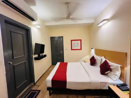 hourly hotel in hotel dlive indore
