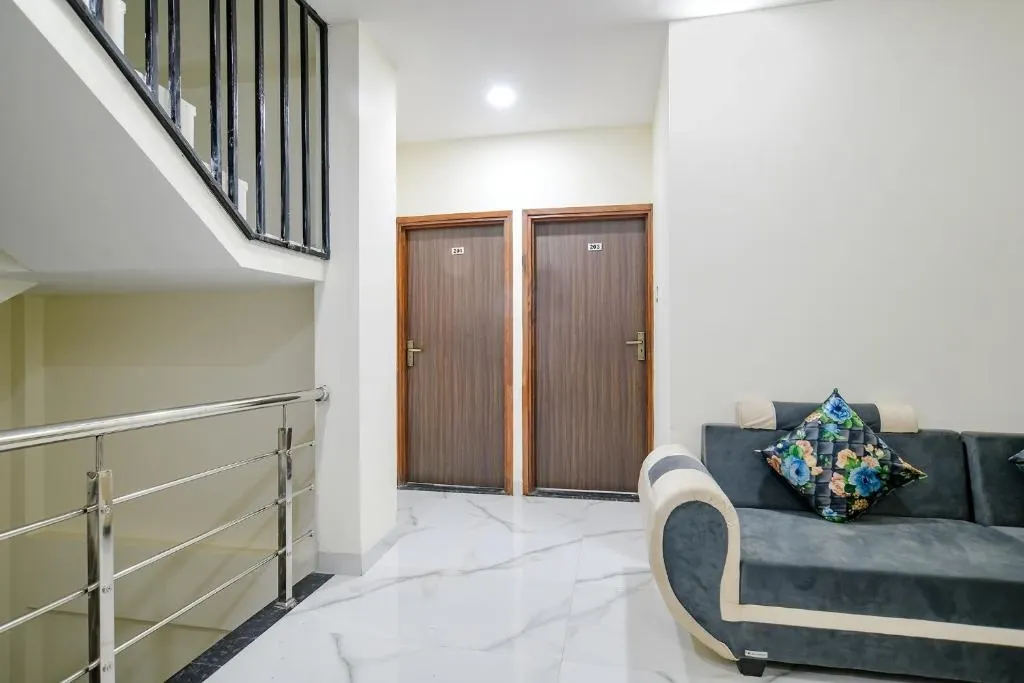 luxury hotels in hotel dr greens indore