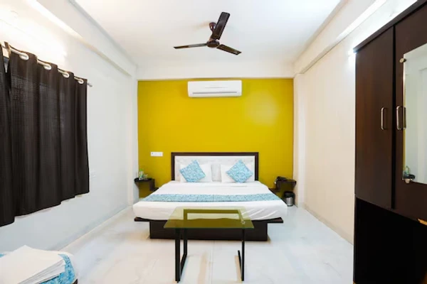 luxury hotel in hotel dreamway by oyteo indore